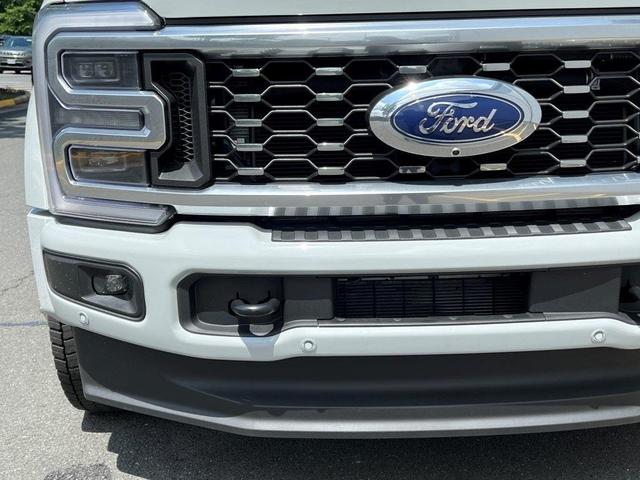 Photo of 2025 Avalanche Ford F-450