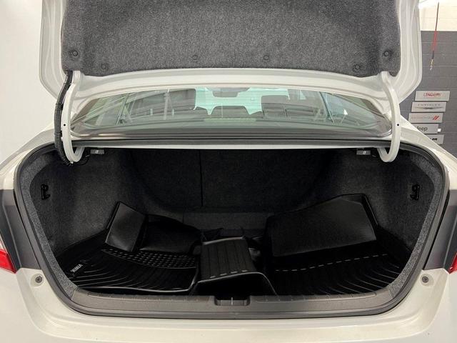 Photo of 2019 Platinum White Pearl Honda Accord