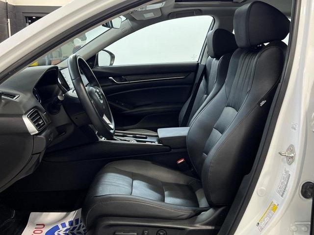 Photo of 2019 Platinum White Pearl Honda Accord