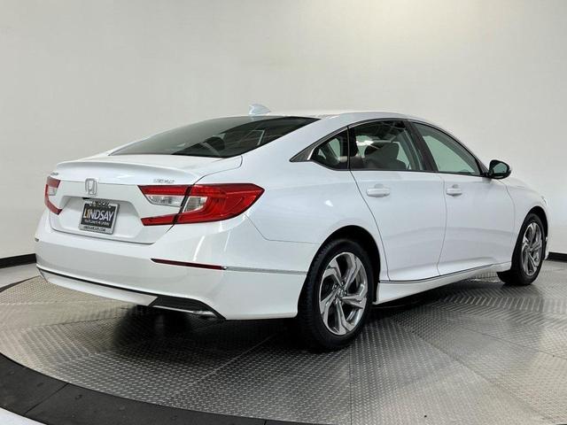 Photo of 2019 Platinum White Pearl Honda Accord