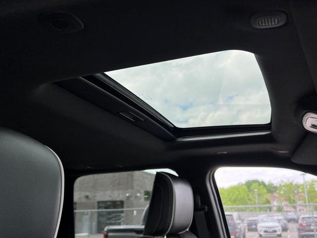 Photo of 2025 Granite Crystal Clearcoat Metallic RAM 3500
