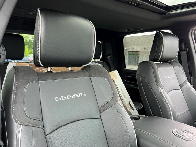 Photo of 2025 Granite Crystal Clearcoat Metallic RAM 3500