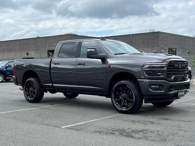 Photo of 2025 Granite Crystal Clearcoat Metallic RAM 3500