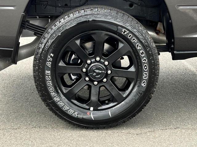 Photo of 2025 Granite Crystal Clearcoat Metallic RAM 3500