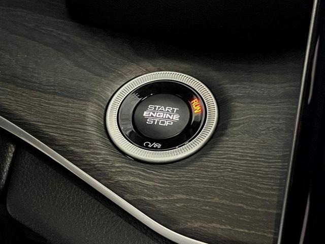 Photo of 2025 Silver Zynith Jeep Grand Cherokee L