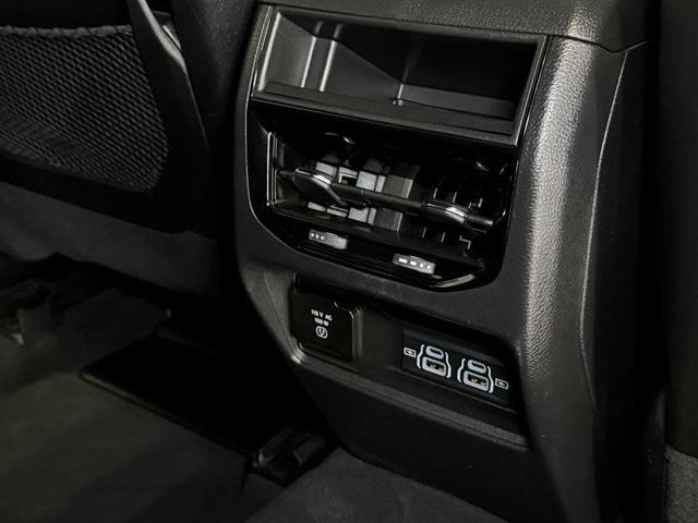 Photo of 2024 Diamond Black Jeep Grand Cherokee