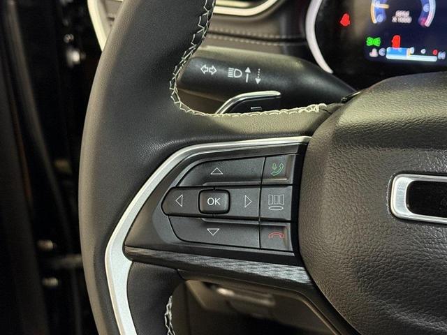 Photo of 2024 Diamond Black Jeep Grand Cherokee