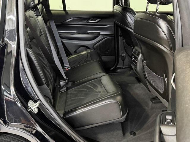 Photo of 2024 Diamond Black Jeep Grand Cherokee