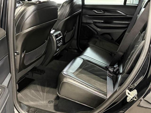 Photo of 2024 Diamond Black Jeep Grand Cherokee