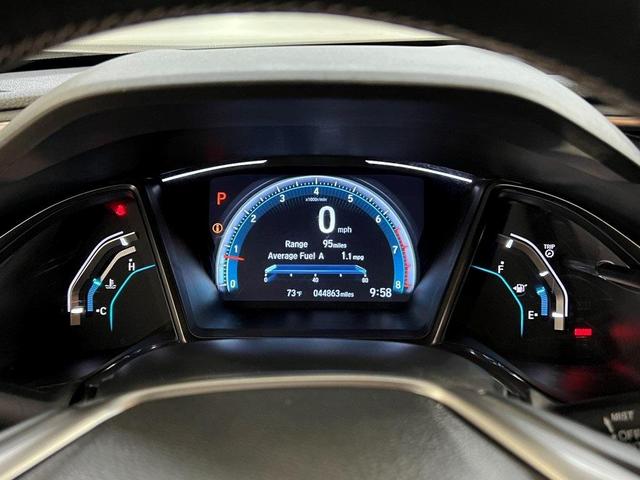 Photo of 2020 Platinum White Pearl Honda Civic