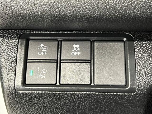 Photo of 2020 Platinum White Pearl Honda Civic