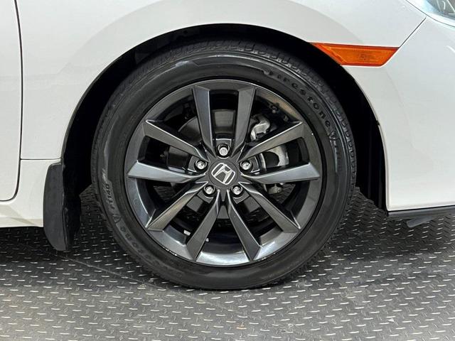 Photo of 2020 Platinum White Pearl Honda Civic