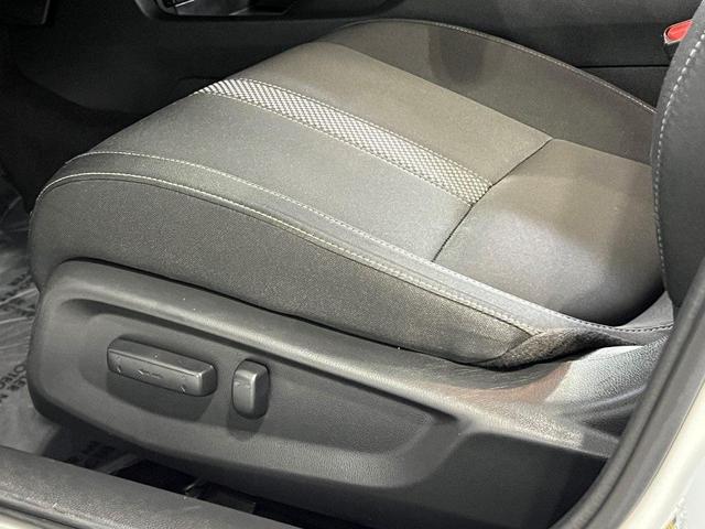 Photo of 2020 Platinum White Pearl Honda Civic