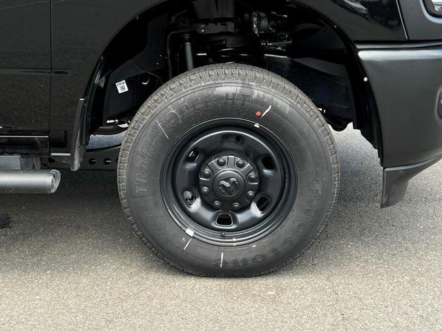 Photo of 2025 Diamond Black RAM 2500