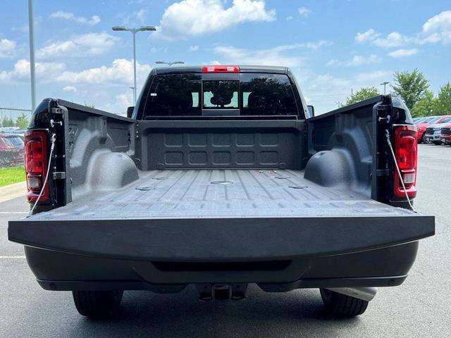 Photo of 2025 Diamond Black RAM 2500