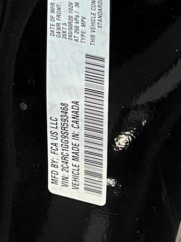 Photo of 2025 Diamond Black Chrysler Pacifica