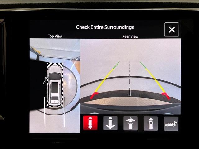 Photo of 2025 Diamond Black Chrysler Pacifica