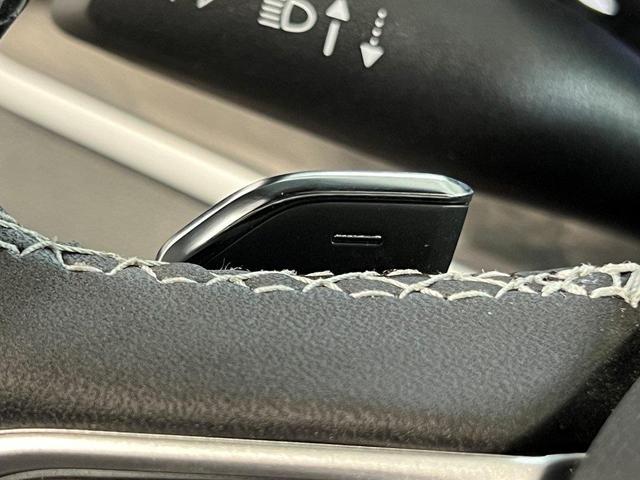 Photo of 2025 Diamond Black Jeep Grand Cherokee L