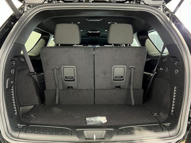 Photo of 2025 DB Black Crystal Clearcoat Dodge Durango