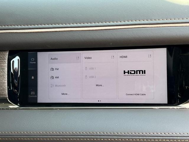 Photo of 2025 Ivory White RAM 1500