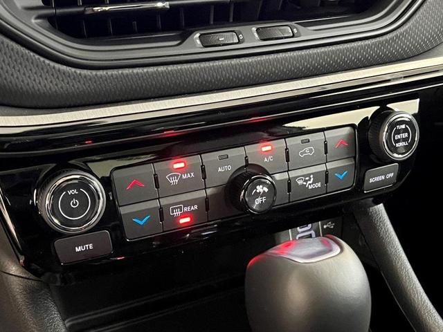 Photo of 2025 Bright White Clearcoat Jeep Compass