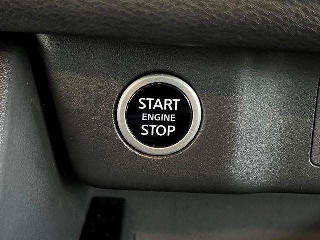 Photo of 2023 Black Nissan Rogue