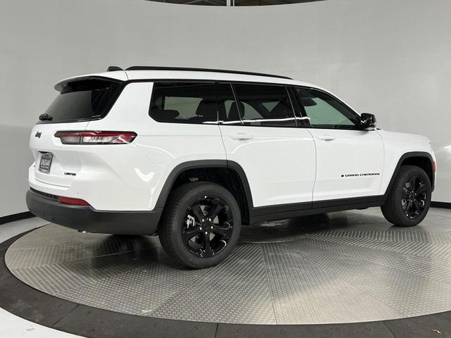 Photo of 2025 Bright White Clearcoat Jeep Grand Cherokee L