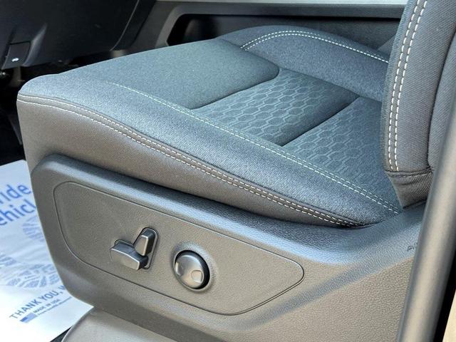 Photo of 2025 Diamond Black RAM 1500