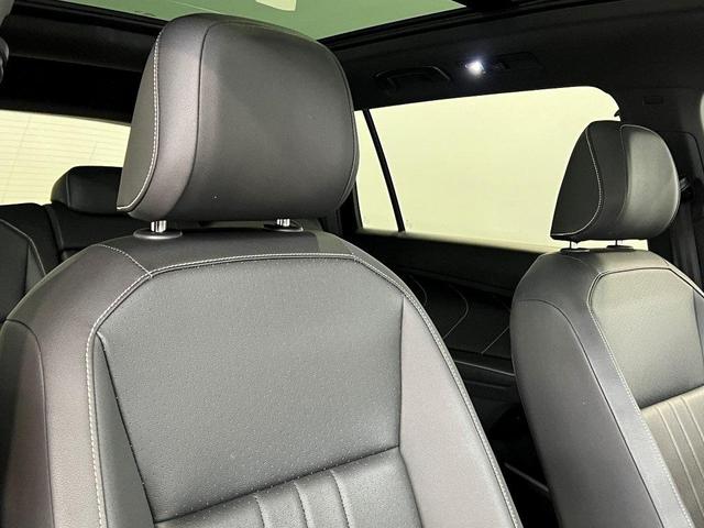 Photo of 2023 Deep Black Pearl Effect Volkswagen Tiguan