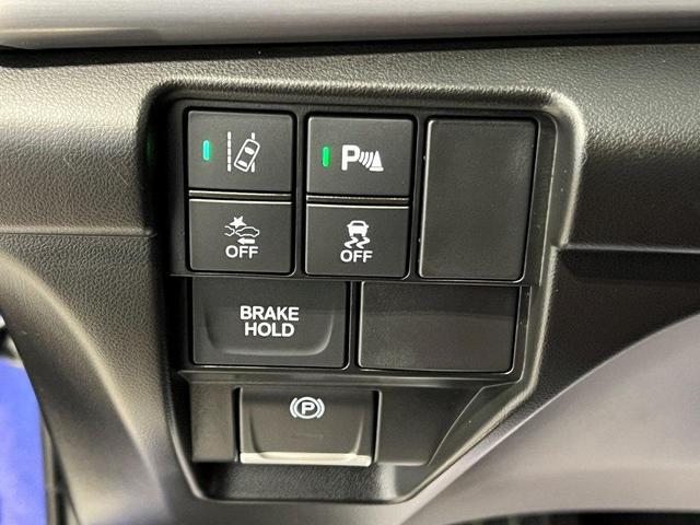 Photo of 2021 Apex Blue Pearl Acura RDX