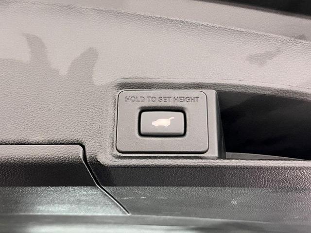 Photo of 2021 Apex Blue Pearl Acura RDX