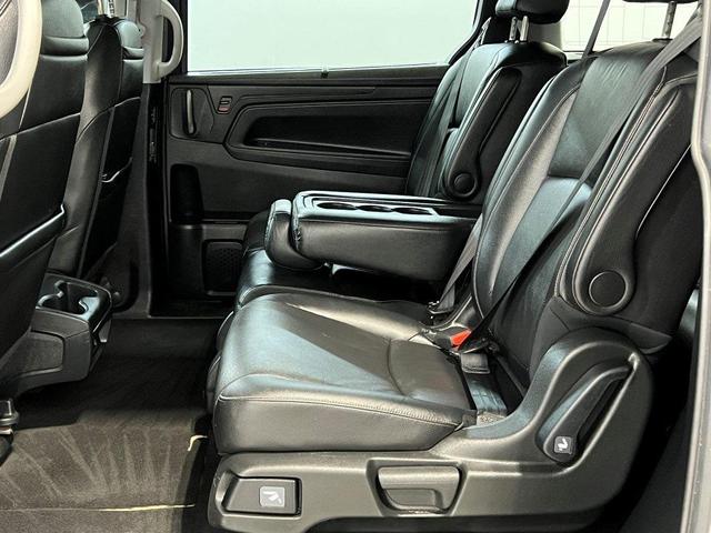 Photo of 2023 Modern Steel Metallic Honda Odyssey