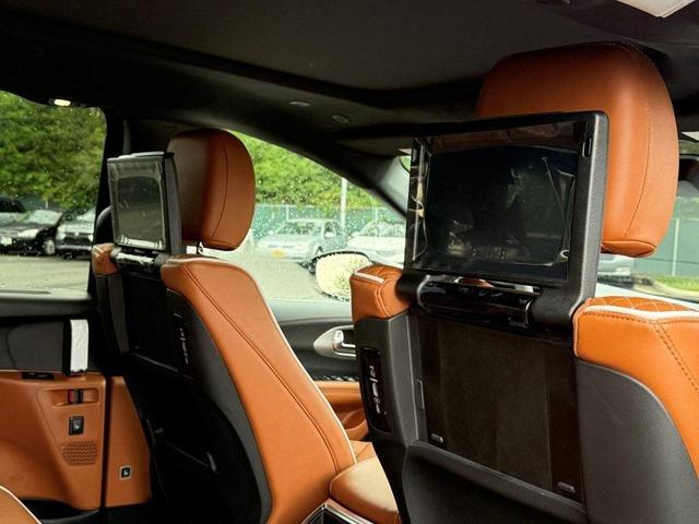 Photo of 2026 Diamond Black Chrysler Pacifica