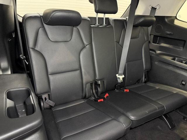Photo of 2024 Ebony Black Kia Telluride