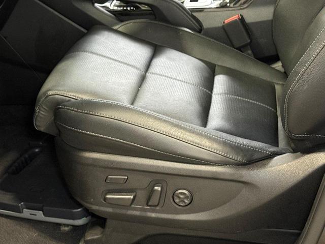 Photo of 2024 Ebony Black Kia Telluride