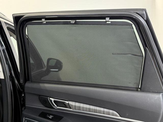 Photo of 2024 Ebony Black Kia Telluride