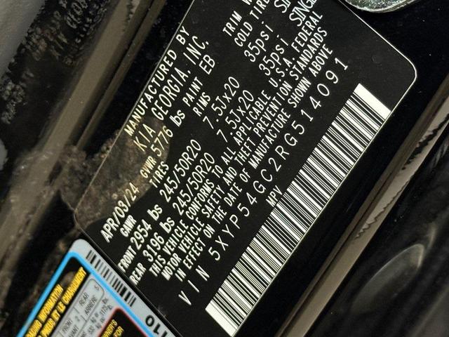 Photo of 2024 Ebony Black Kia Telluride
