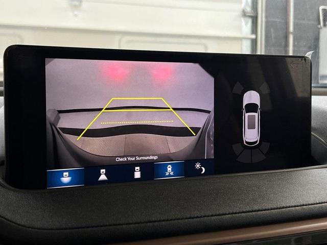 Photo of 2024 Majestic Black Pearl Acura MDX