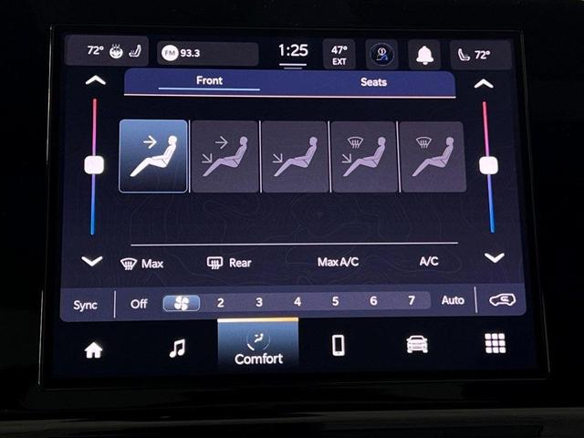 Photo of 2025 Diamond Black Jeep Compass