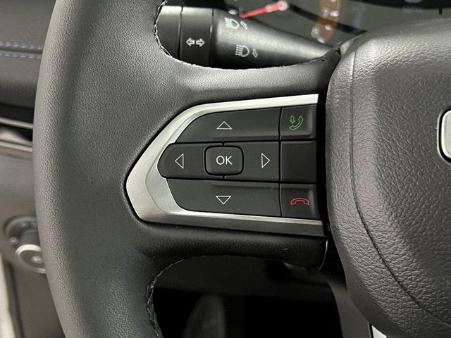 Photo of 2025 Silver Zynith Jeep Compass