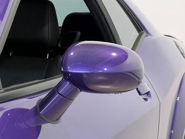 Photo of 2018 Plum Crazy Pearlcoat Dodge Challenger
