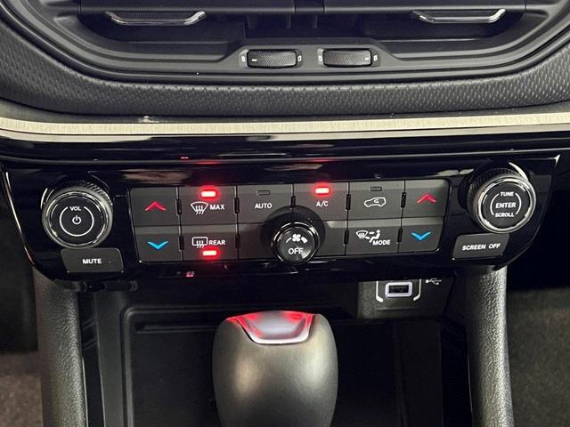 Photo of 2025 Silver Zynith Jeep Compass