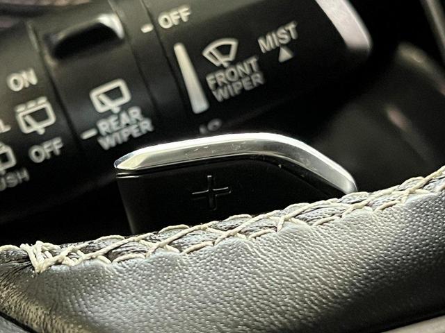 Photo of 2022 Diamond Black Jeep Grand Cherokee L