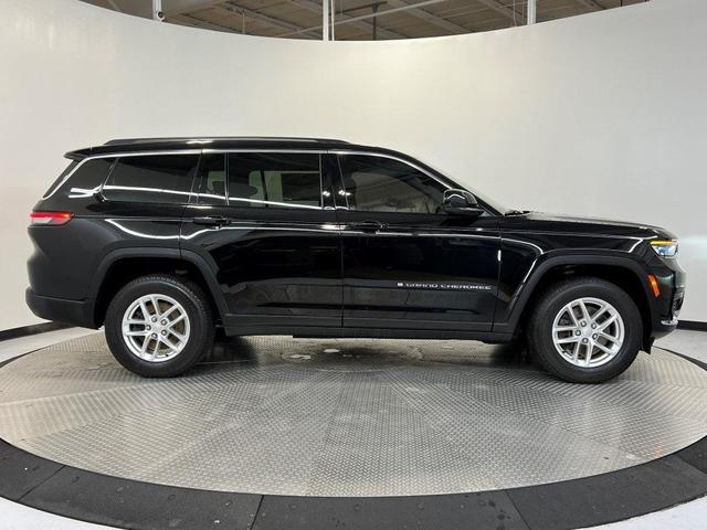 Photo of 2022 Diamond Black Jeep Grand Cherokee L