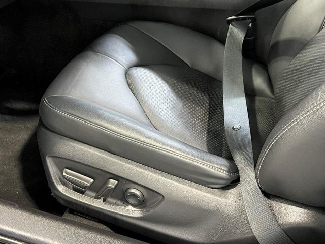 Photo of 2023 Predawn Gray Mica Toyota Camry