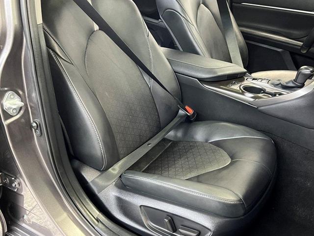 Photo of 2023 Predawn Gray Mica Toyota Camry