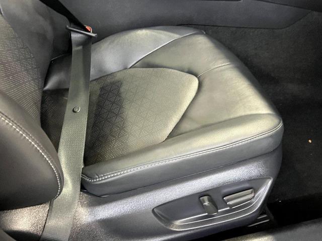Photo of 2023 Predawn Gray Mica Toyota Camry