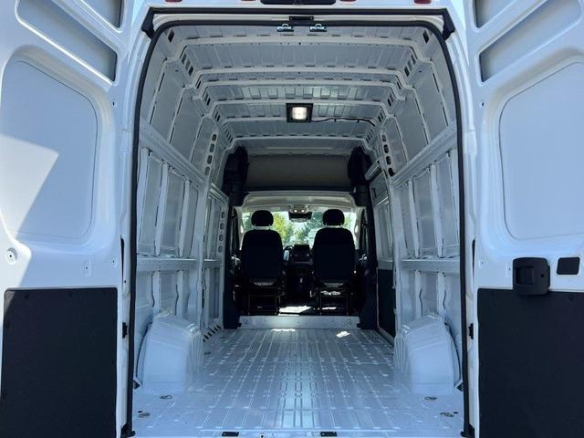 Photo of 2025 Bright White Clearcoat RAM ProMaster 3500