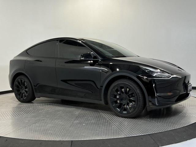 Photo of 2023 Black Tesla Model Y