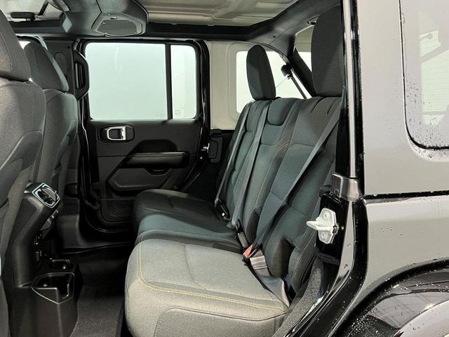 Photo of 2024 Black Clearcoat Jeep Wrangler